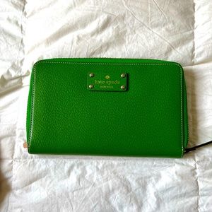 Kate Spade Zip Around Wallet